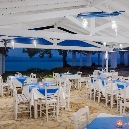 Villa Spiaggia Bianca Dafnila Exteriör bild