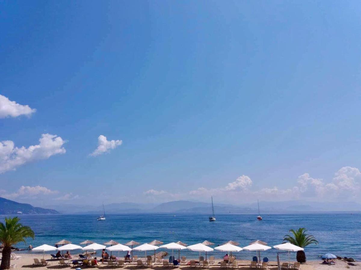 Villa Spiaggia Bianca Dafnila Exteriör bild